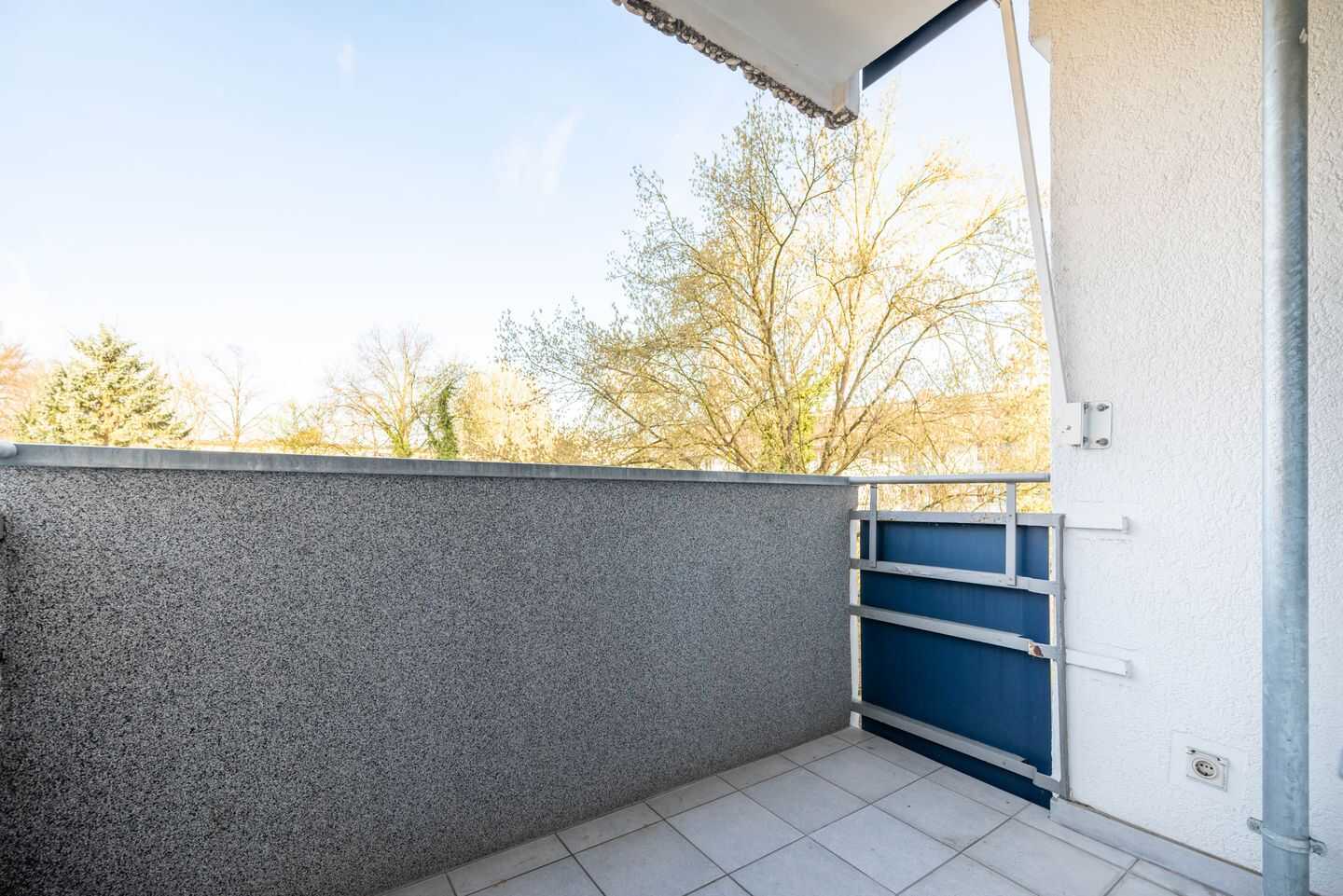 ?? Gelegenheit in Schmargendorf - sanierungsbedürftige 3-Zi-Whg mit Lift, Balkon & Blick ins Grüne – Berlin – Vorschaubild 3