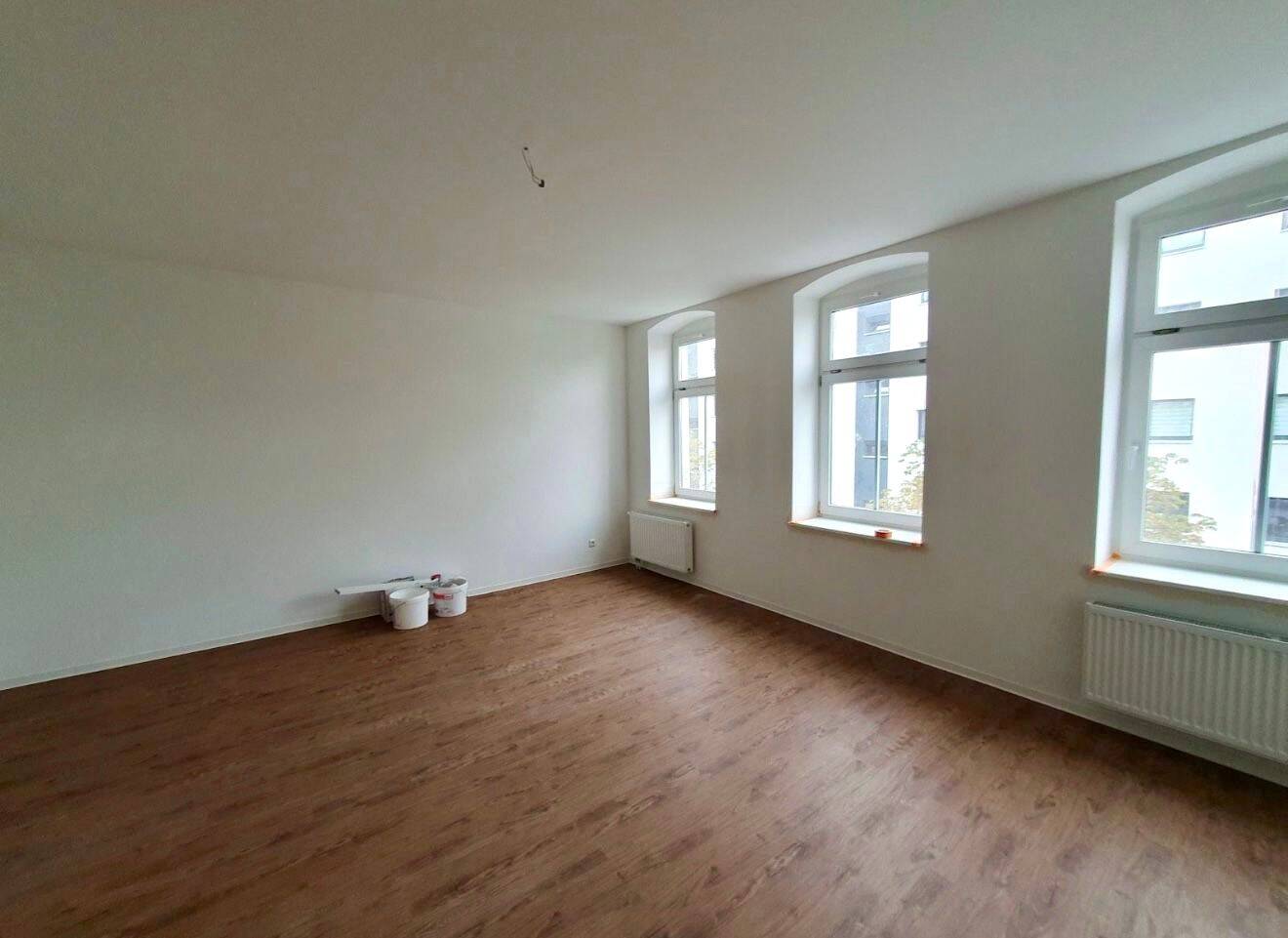 Moderne 3-Zimmer-Wohnung mit Balkon und Einbauküche – Chemnitz – Vorschaubild 3