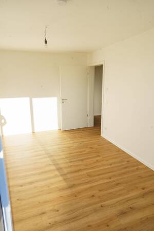 Exklusive Neubau-3-Zimmer-Wohnung mit Dachterrasse in bester Lage Darmstadt-Bessungen! – 64285 Darmstadt – Vorschaubild 4