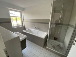 Projektierte 4-Zimmerwohnung mit EBK und großem Balkon und Fußbodenheizung zu vermieten! – 39112 Magdeburg – Vorschaubild 9