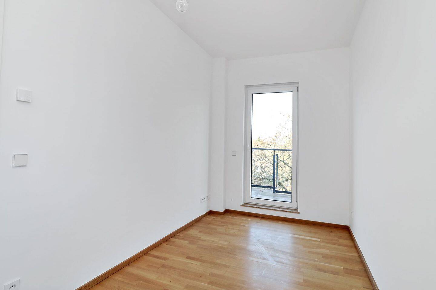 Sonnenoase & Ruhe: Exklusives Penthouse mit umlaufender Terrasse, Aufzug & Tiefgarage – Berlin – Vorschaubild 4