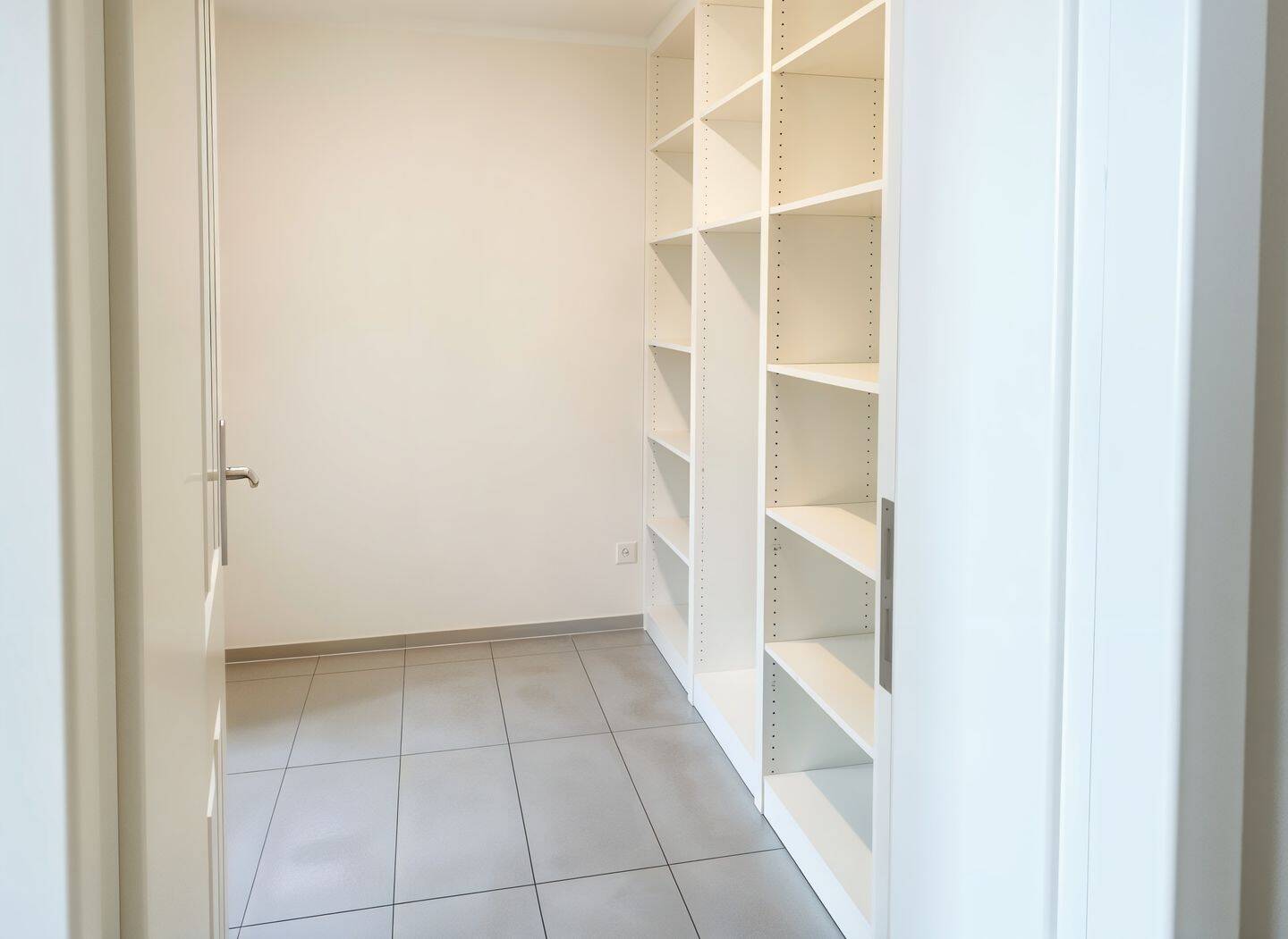 Stilvoll sanierter Altbau mit Balkon und Fußbodenheizung – Leipzig – Vorschaubild 6