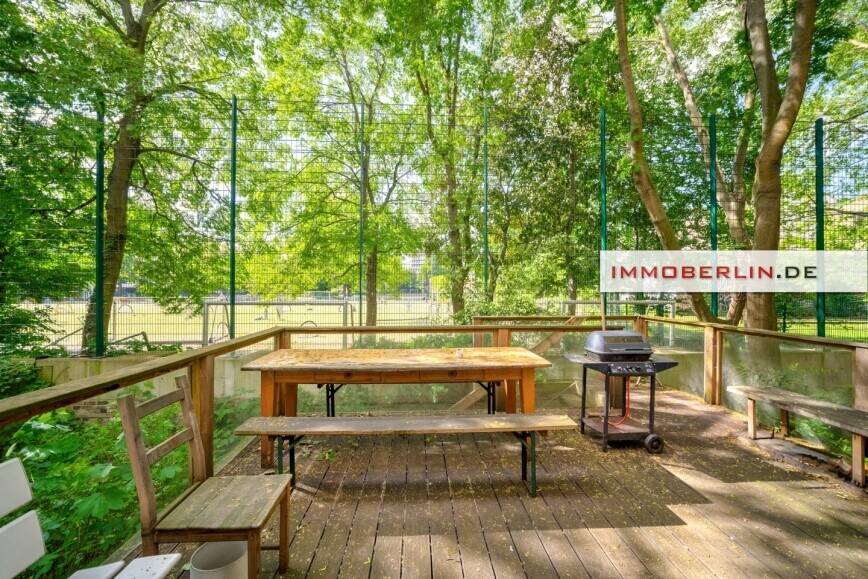 IMMOBERLIN.DE - Sympathische Altbauwohnung mit großer Westterrasse & kleinem Garten – Berlin – Vorschaubild 6