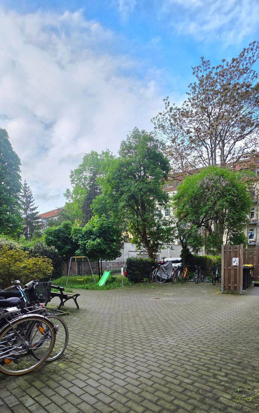 2 Zimmer mit Rießenküche und tollem Balkon in Reudnitzer Denkmal Altbau – Leipzig – Vorschaubild 8