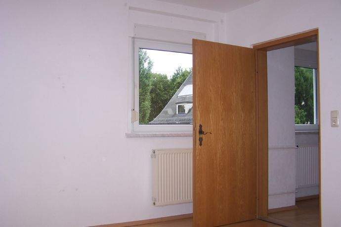 IHRE Dachgeschoss-Wohnung im Zeisigwald erwartet SIE ! – Chemnitz – Vorschaubild 5