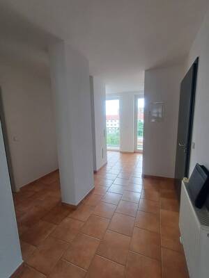 +++ 4 Zimmer Maisonette Wohnung mit Balkon und Stellplatz +++ – 8058 Zwickau – Vorschaubild 4