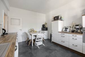 Köln-Nippes: Vermietete 3-Zimmer-Wohnung mit Loggia im gepflegten 4-Parteienhaus – 50733 Köln – Vorschaubild 8