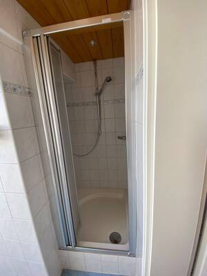 Helle 1 - Zimmer - Dachgeschoß Wohnung – 88161 Lindenberg im Allgäu – Vorschaubild 7