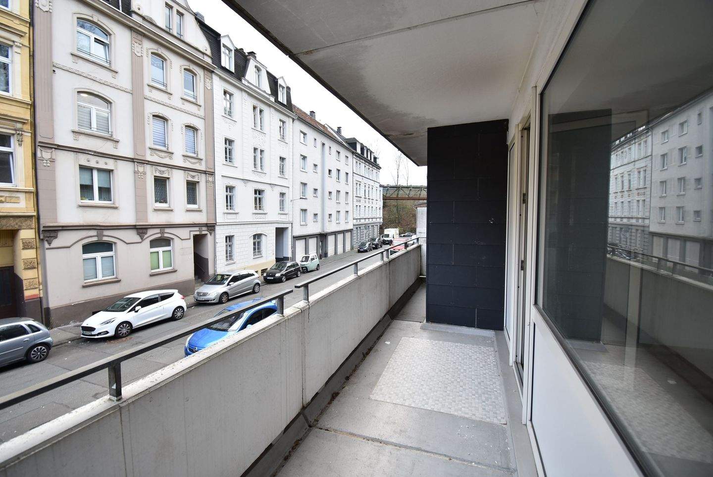 Bezugsfrei! Renovierte 2-Zimmer-Wohnung mit Balkon – Wuppertal – Vorschaubild 3