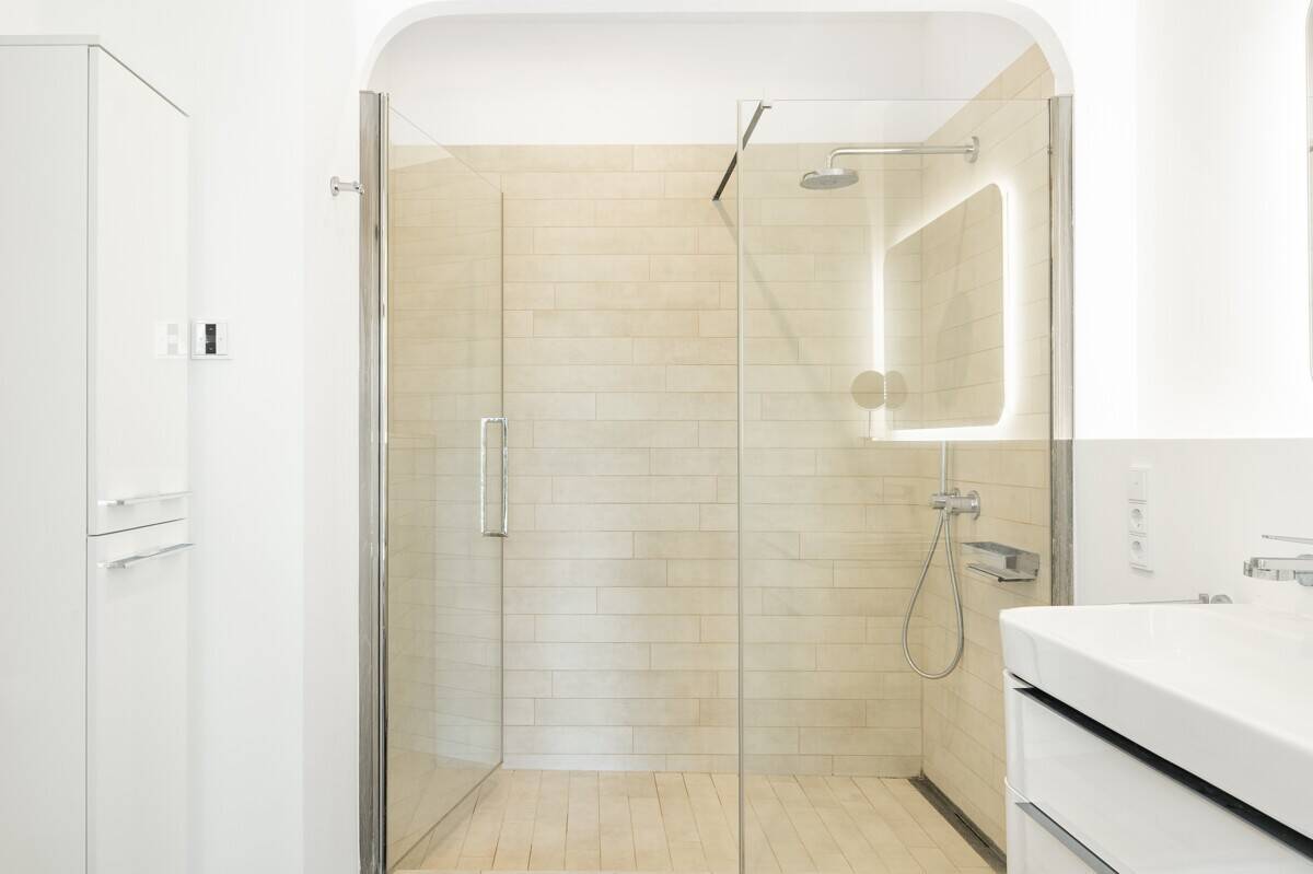 Direkter Spreeblick- Exklusive, bezugsfreie 4-Zimmer-Wohnung im WAVE Berlin – Berlin – Vorschaubild 8