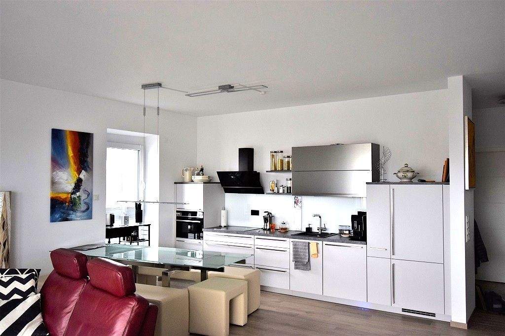 Kapitalanlage: Mitte // 2-Zimmer-Wohnung mit Ausblick auf den Neuen Hafen und die Weser – Bremerhaven – Vorschaubild 4