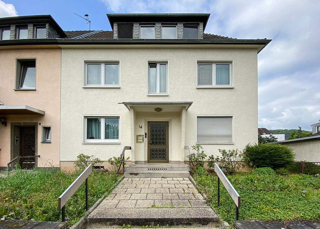 Provisionsfrei - 3-Parteienhaus mit Bauplatz (Erbpacht) in Dottendorf
