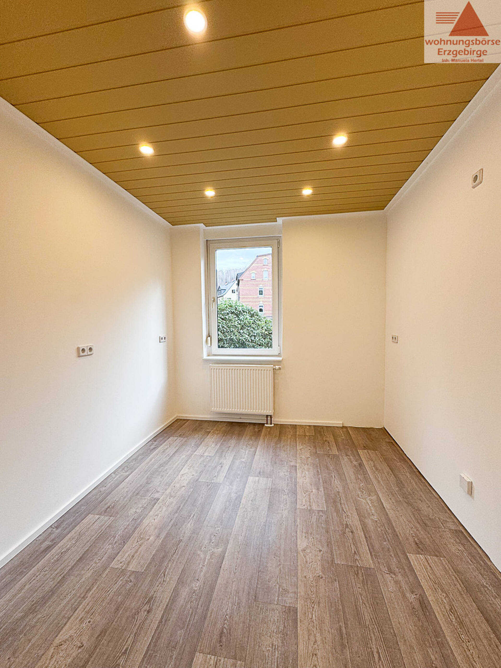 Mehrfamilienhaus in 08280 Aue-Bad Schlema mit 300 m² kaufen