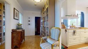 Stilvolle 3-Zimmer-Wohnung mit durchdachtem Grundriss, Balkon und Tiefgaragenstellplatz – 81735 München – Vorschaubild 6