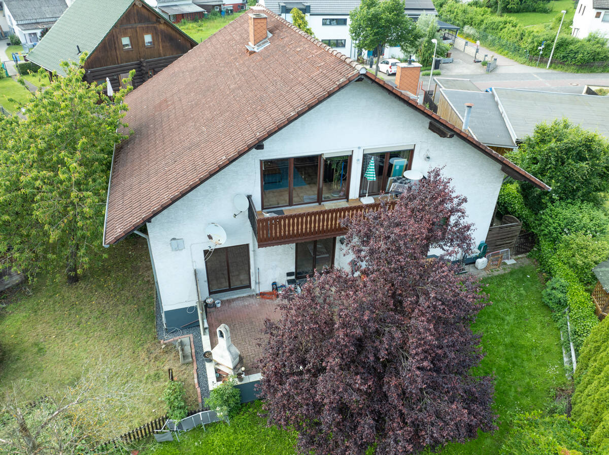 Mehrfamilienhaus mit Potenzial! – Großholbach – Vorschaubild 3