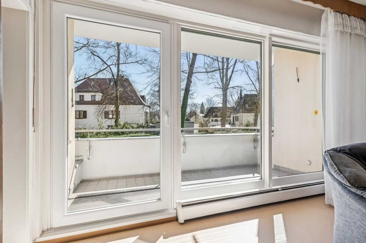4-Zimmer-Wohnung nahe City-Galerie - mit Balkon, Grünblick und gemeinschaftlicher Poolanlage – Augsburg – Vorschaubild 7