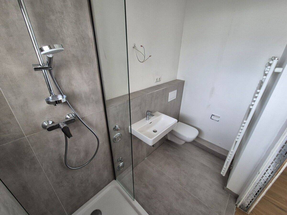Erstbezug nach Sanierung - 2 Zimmer mit Loggia in Uni-Nähe und Stellplatz zu vermieten! – Lübeck – Vorschaubild 7