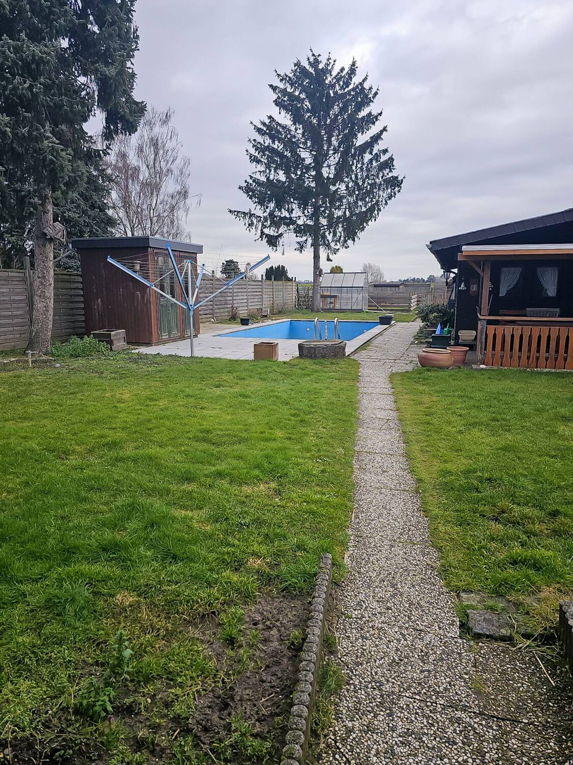 Haus in 41468 Neuss mit 303 m² kaufen