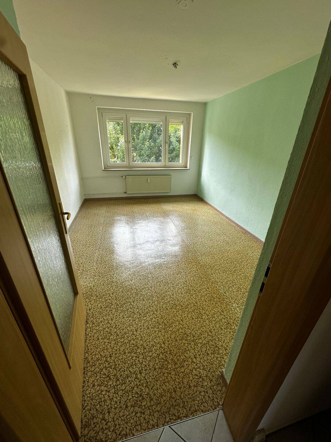 +++ Renovierungsbedürftige 3 Raumwohnung im ruhigen Teil von WSF +++ – Weißenfels – Vorschaubild 5