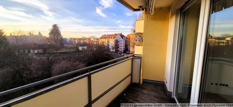 *** Besichtigung Sa, 6.6.2026 um 15 Uhr: 3 ZI, Citylage mit Burgblick und Balkon