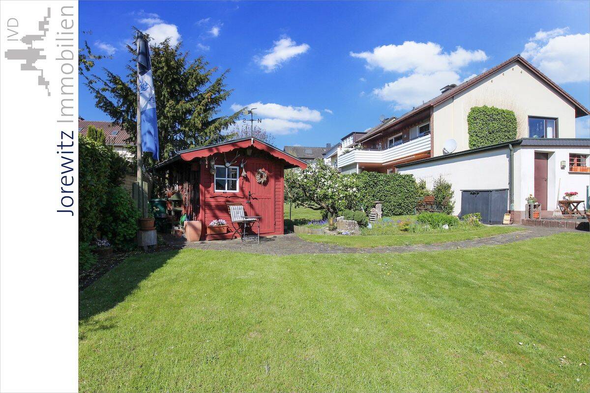 Bielefeld-Brake: Gepflegtes, freistehendes Ein- bis Zweifamilienhaus mit schönem Garten und Garage – Bielefeld – Vorschaubild 6
