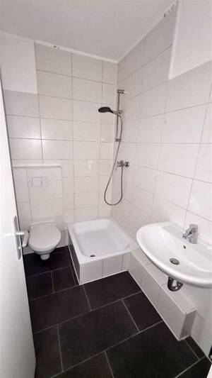 ***Schöne Wohnung in guter Wohnlage sucht neue Mieter*** – 45899 Gelsenkirchen – Vorschaubild 3