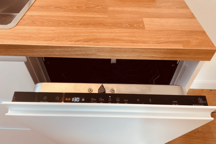 Hochwertig sanierte & möblierte Wohnung mit Balkon - fußläufig in die Innenstadt – Düsseldorf – Vorschaubild 9