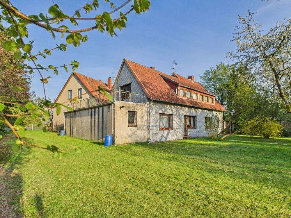 Ahlden: Drei Wohneinheiten in zwei Häusern – Ahlden – Bild 1 von 9