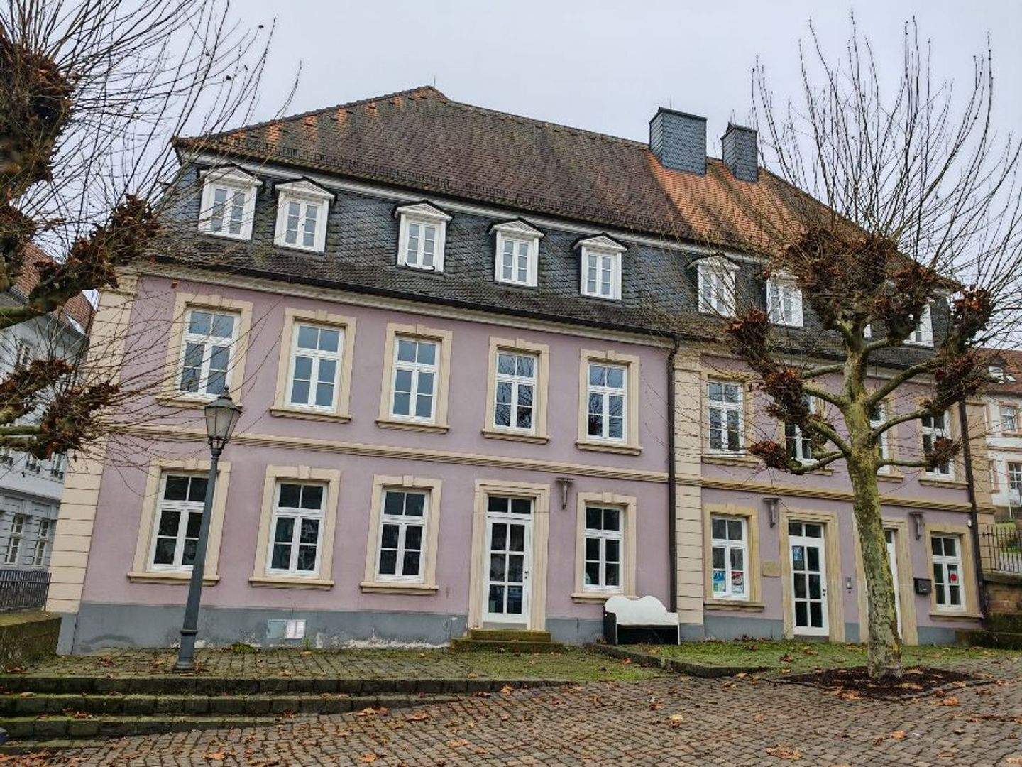 Kernsaniertes Gemeindehaus in Kusel – Kusel – Bild 1 von 9