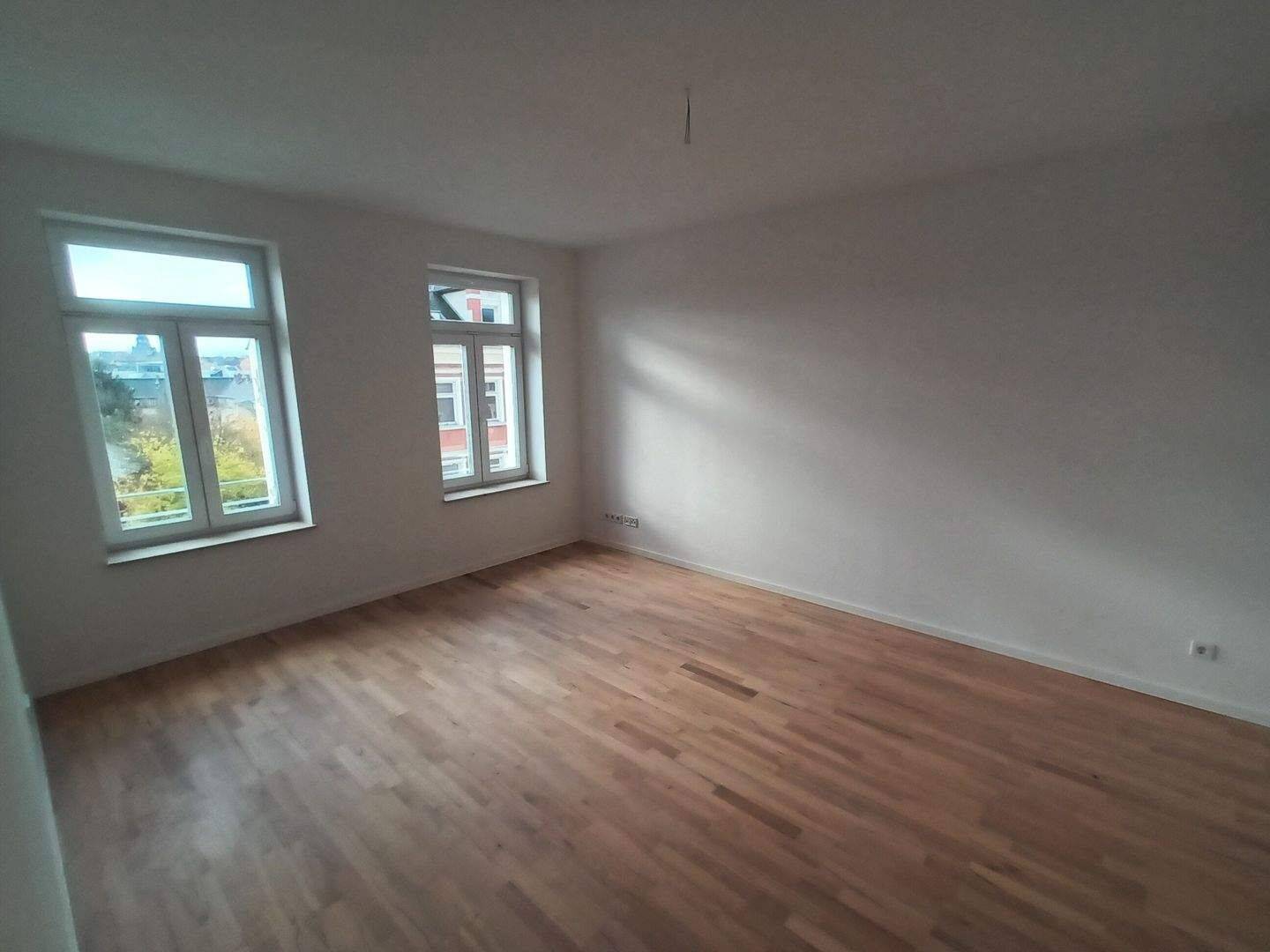 3-Zi.-Whg., offene Wohnküche, mit Balkon und Aufzug – Chemnitz – Vorschaubild 5