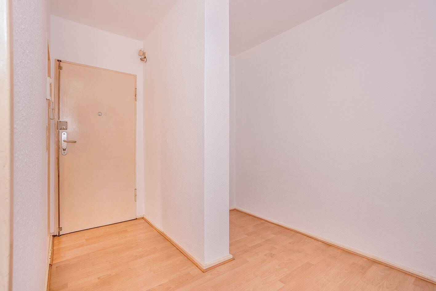 Vacant 2-Room Apartment with Potential for Re-letting or Owner-Occupancy – Berlin – Vorschaubild 7