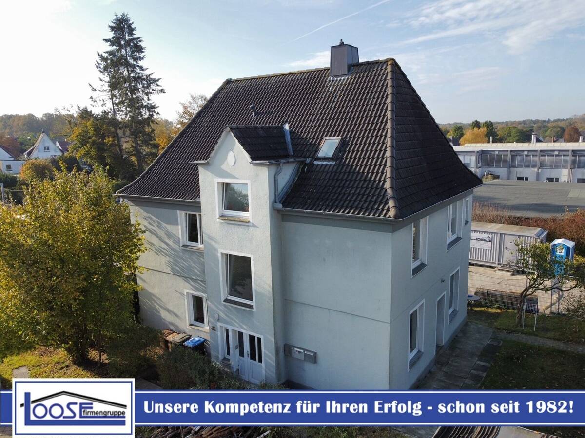 Mehrfamilienhaus mit Charme in ruhiger Lage von Lübeck- Schlutup – 23568 Lübeck – Bild 1 von 2