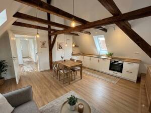 Wohnen wie im Eigenheim: 4,5-Raum-Maisonette im 2-FH, Garten, Erstbezug, Energiesparhaus
