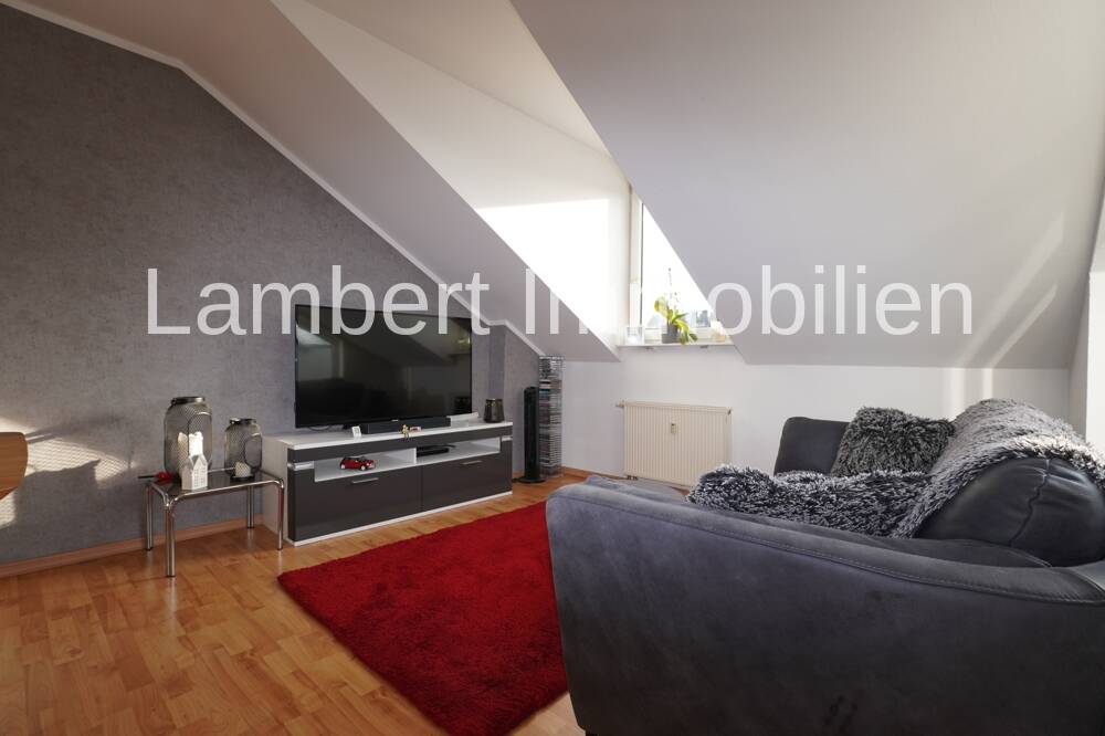 Helle Dachgeschosswohnung mit Sonnenloggia und TG-Stellplatz in Wiesbaden-Erbenheim – Wiesbaden – Vorschaubild 3