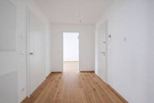 Sonnenverwöhnte Eckwohnung mit umlaufendem Balkon und Tageslicht-Badezimmer - Erstbezug Sept. 2026 – 81369 München – Vorschaubild 5