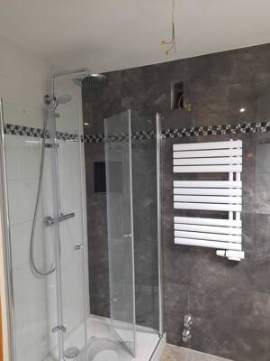 Frisch kernsanierte 2,5-Zimmer-Wohnung mit hochwertiger Ausstattung und traumhaftem Ausblick (teil oder vollmöbliert) – 70567 Stuttgart – Vorschaubild 8