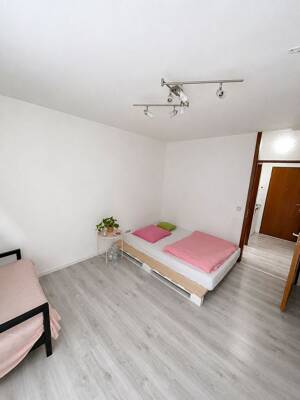 1 Zimmer im 4.OG, 24qm mit Pantry-Küche, in super Lage von Mannheim zu vermieten