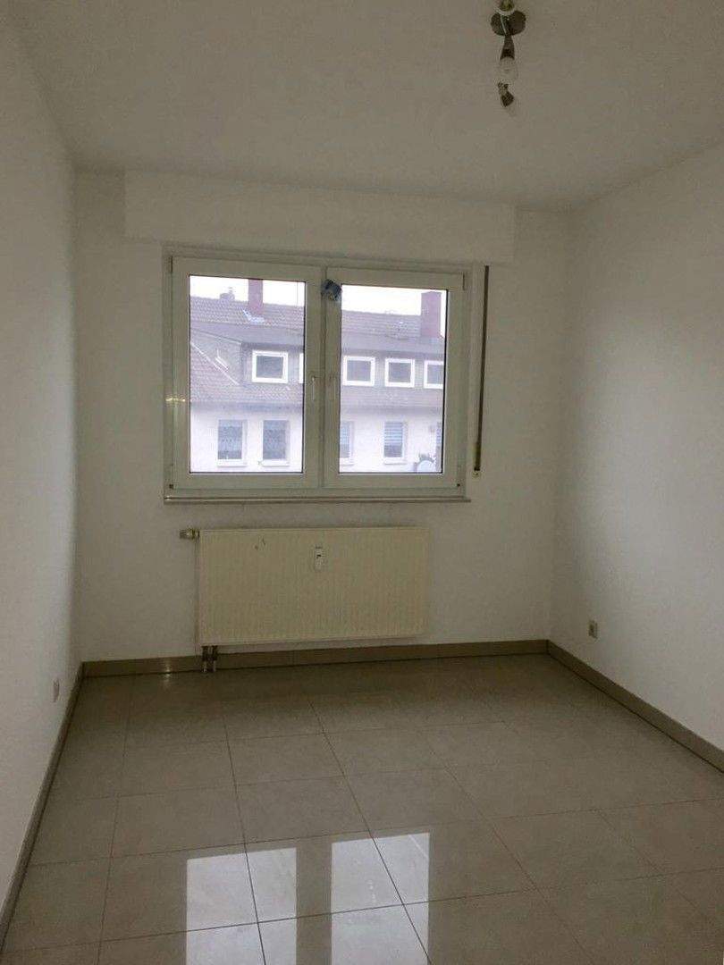 Großzügiges Wohnen auf zwei Ebenen - 3 Schlafzimmer und gepflegtes Ambiente in Hagen-Hohenlimburg – Hagen – Vorschaubild 5