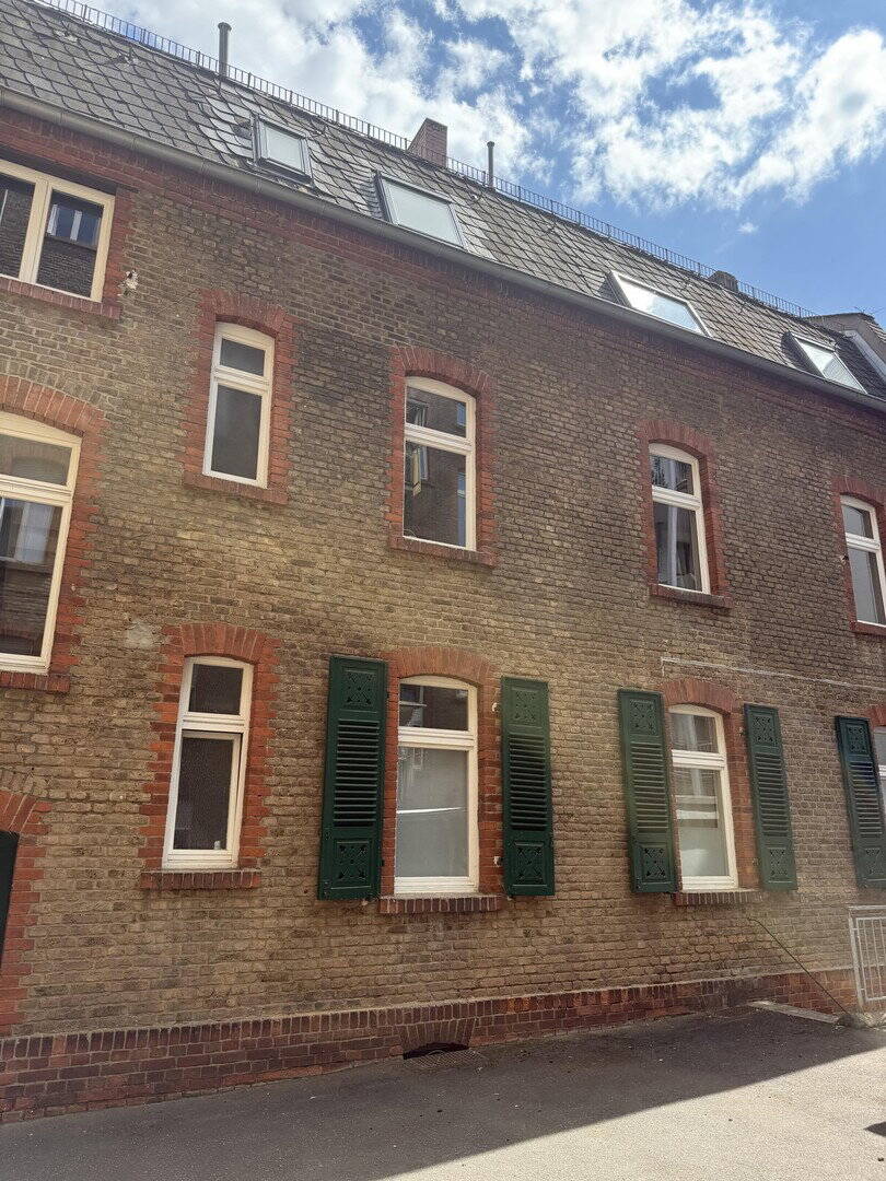 schöne 2 Zimmerwohnung im Rheingauviertel