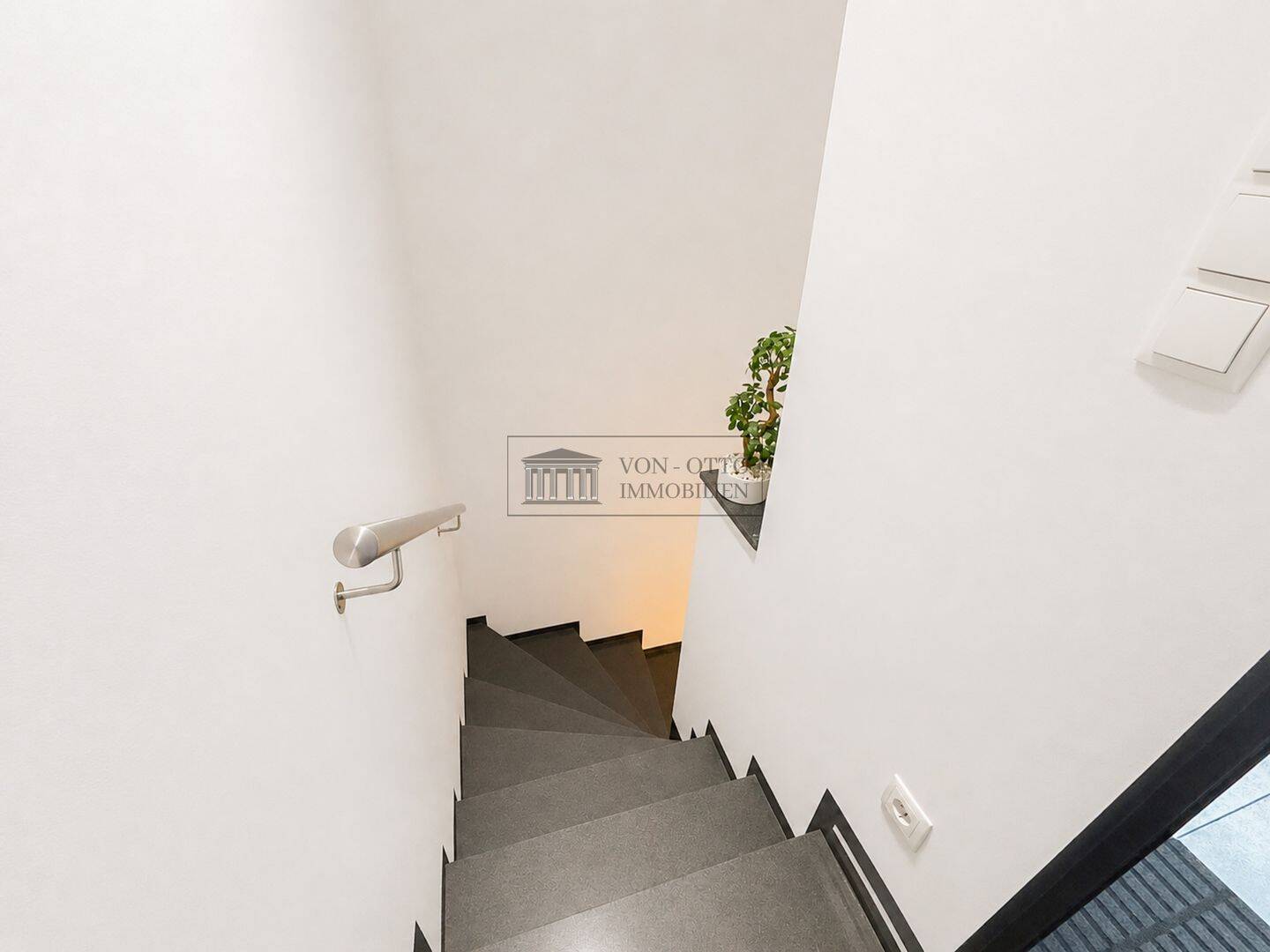 Traumhafte Maisonette-Wohnung direkt am Rhein in Niehl – Köln – Vorschaubild 9