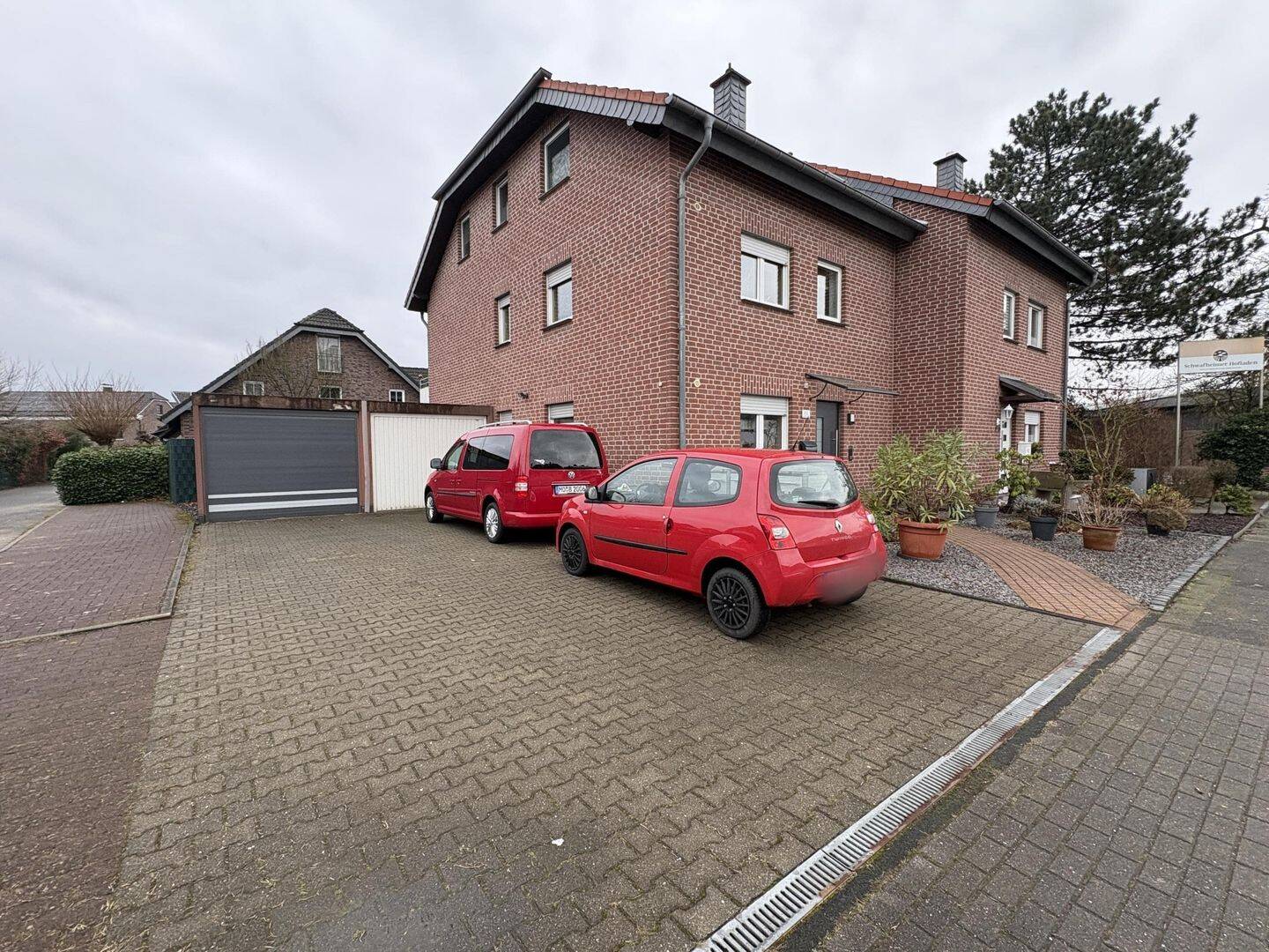 Moderne Wohnung in Moers mit Balkon und Tageslichtbad