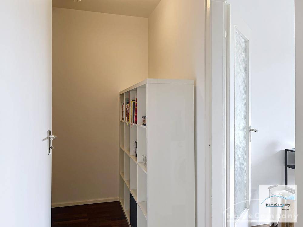 Ankommen und wohlfühlen! Sehr helle, voll möblierte 2-Zimmer-Wohnung mit Balkon – München – Vorschaubild 4