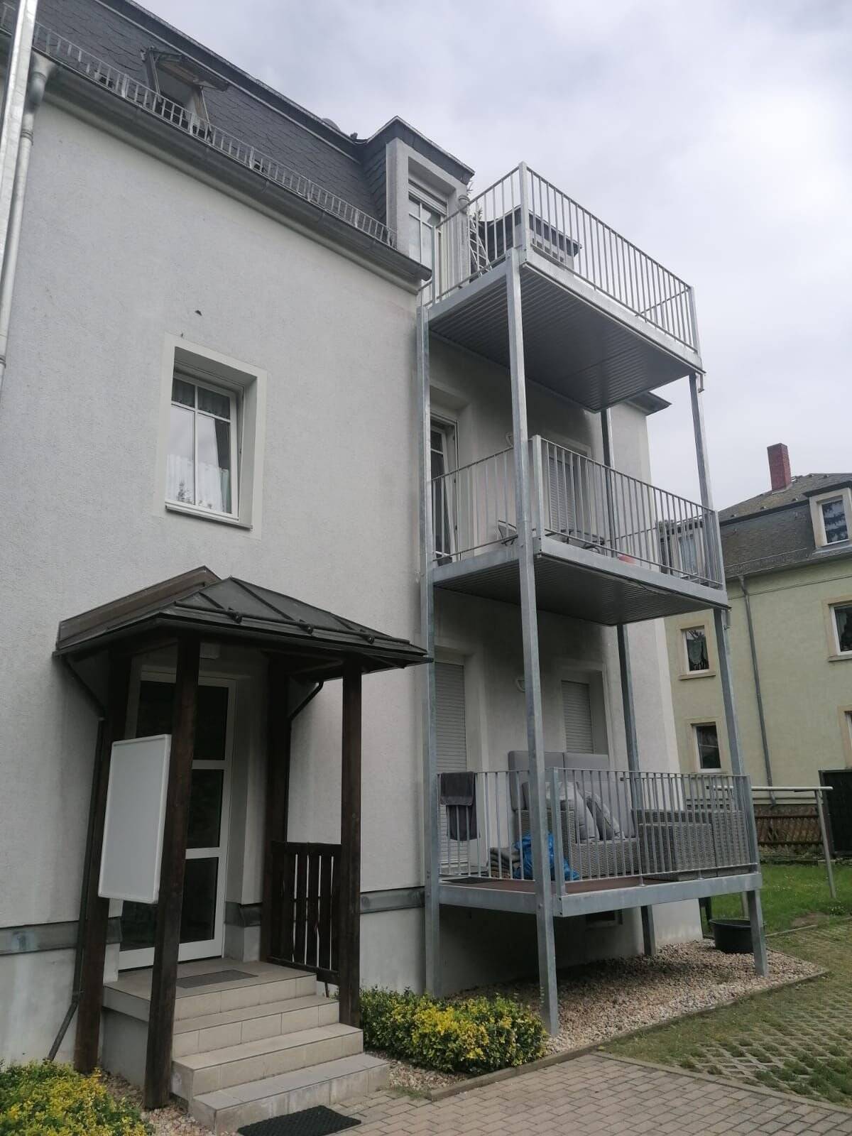 hübsche Wohnung mit Balkon und Stellplatz – Freital – Vorschaubild 2