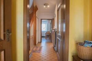 Attraktives REH mit schönem Garten und Garage in guter, ruhiger Wohnlage von Nieder-Eschbach. – 60437 Frankfurt am Main – Vorschaubild 4