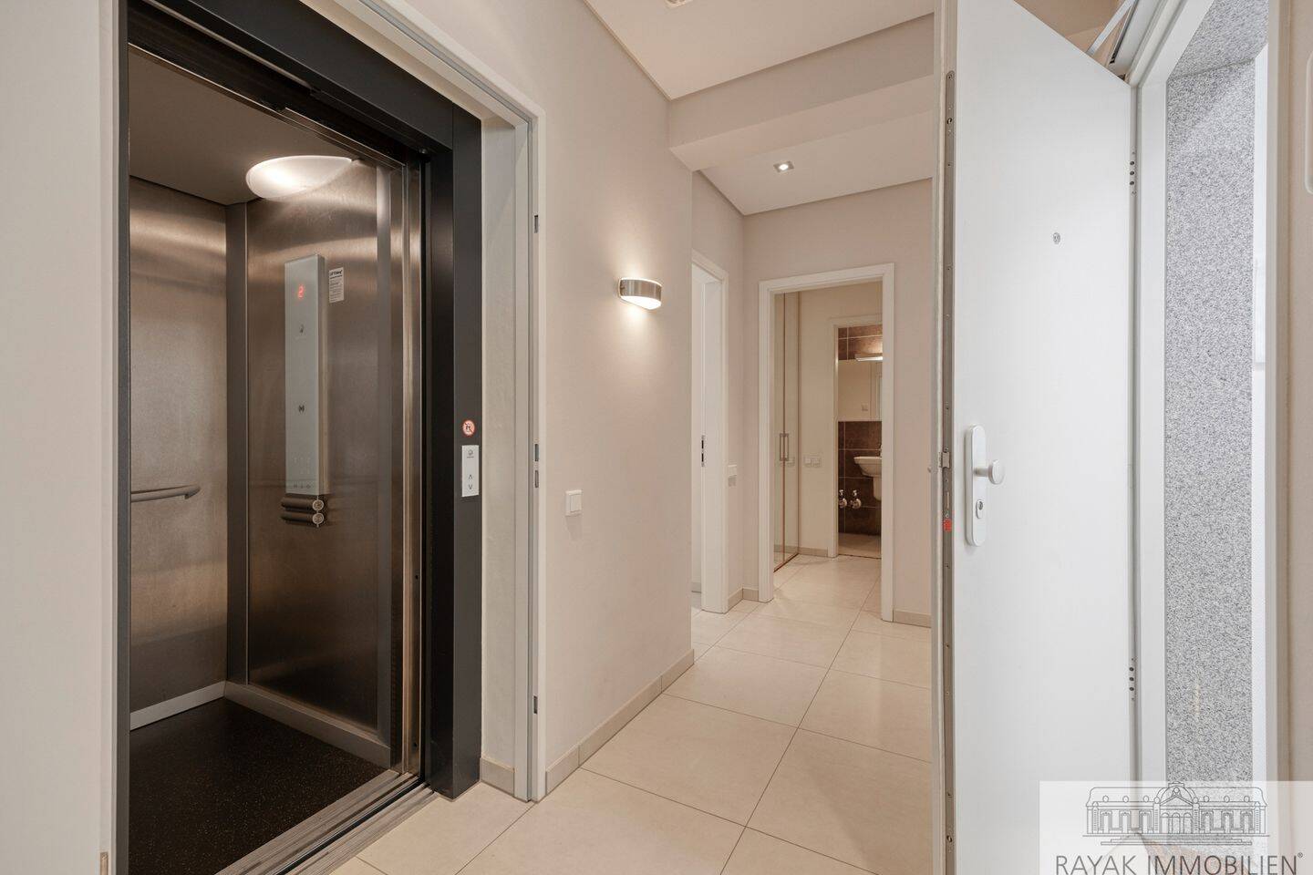 Penthouse zum Kauf in Benrath - Rayak Immobilien, Ihr Makler für Düsseldorf – Düsseldorf – Vorschaubild 6