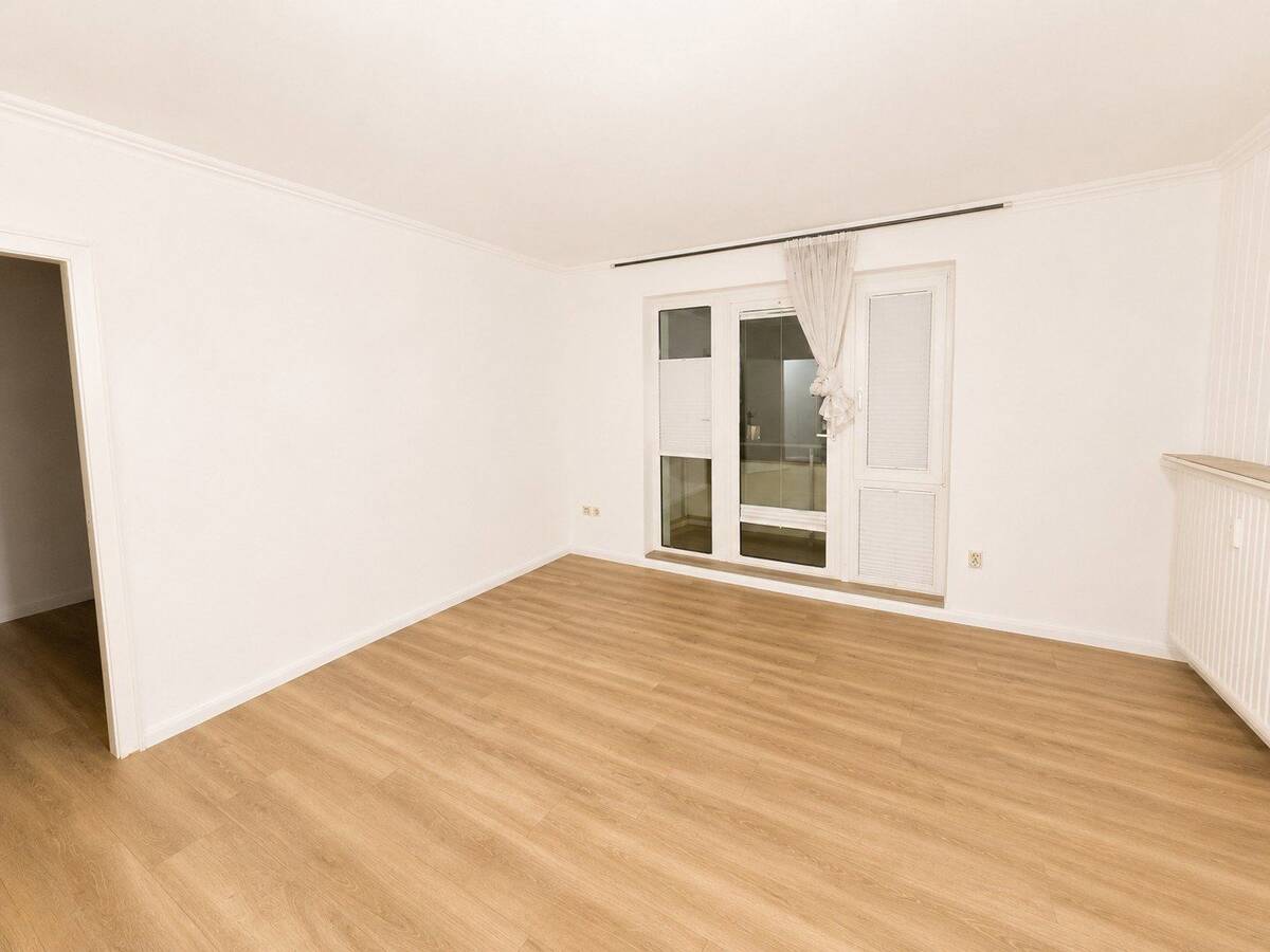 Erstbezug nach Renovierung - Helle 3-Zimmer-Wohnung in ruhiger Lage - Huchting - Familienfreundlich – 28259 Bremen – Bild 1 von 9