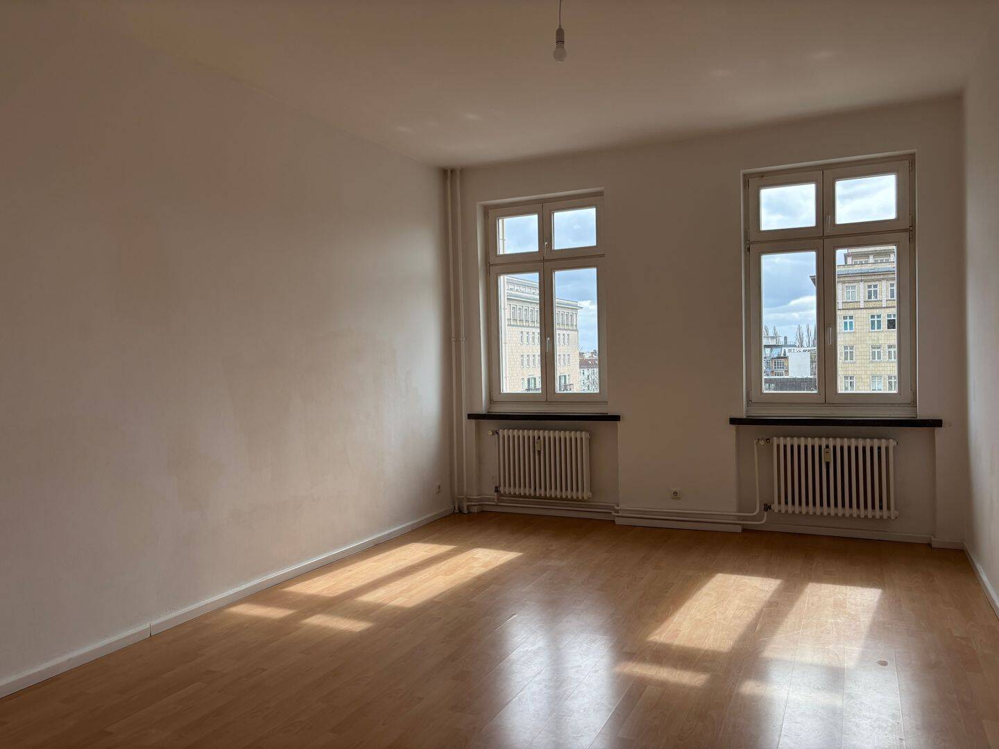 Denkmalperle für Liebhaber in Friedrichshain – Berlin – Vorschaubild 2