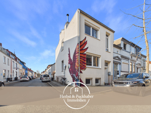 Charmantes Altbau Reihenendhaus mit flexibler Nutzung als Ein- oder Mehrparteienhaus