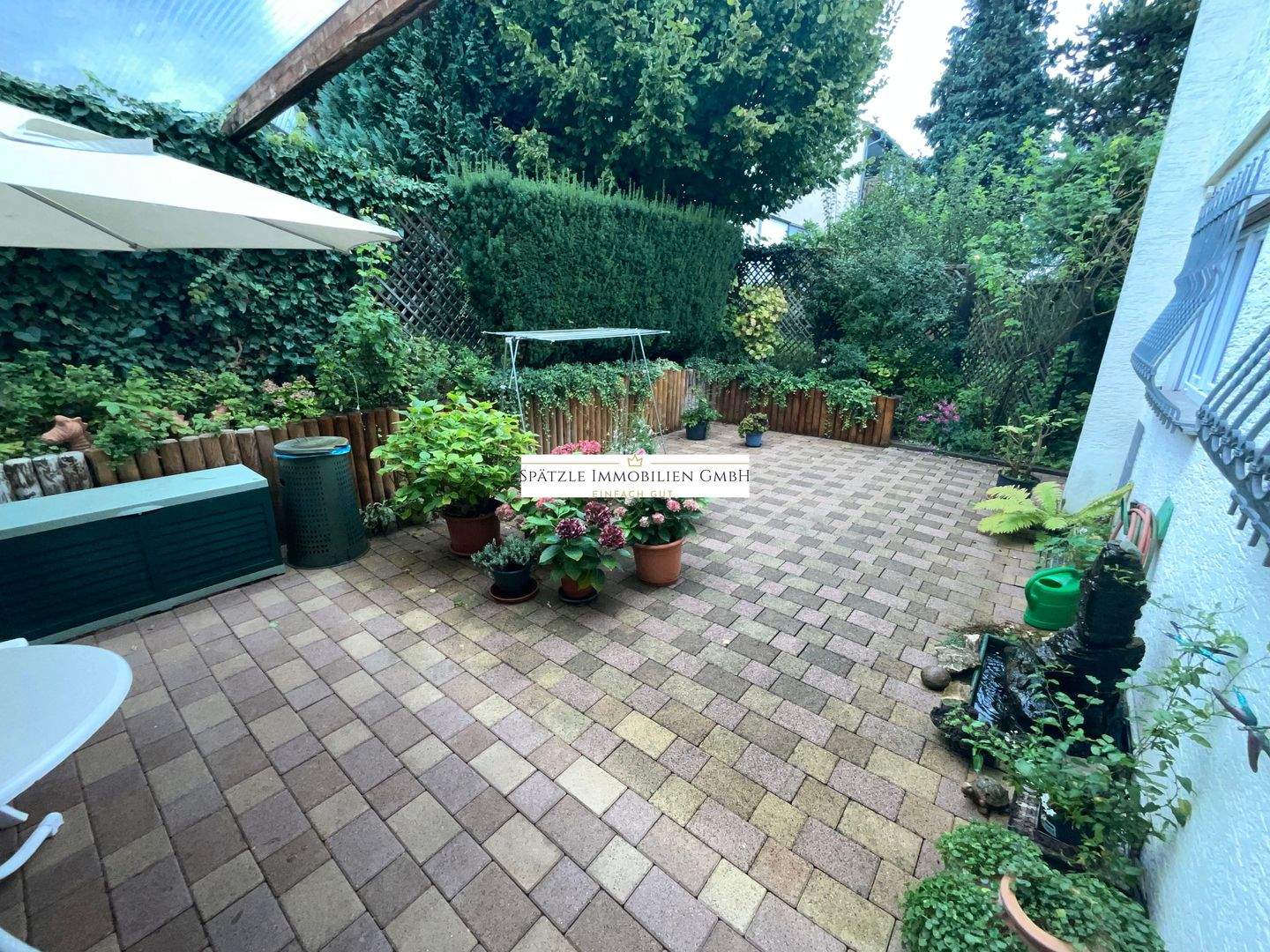 Haus Ludwigsburg | zwei Wohneinheiten | Garten | 3 Garagen & 3 Stellplätze | Spätzle Immobilien – Ludwigsburg – Vorschaubild 2