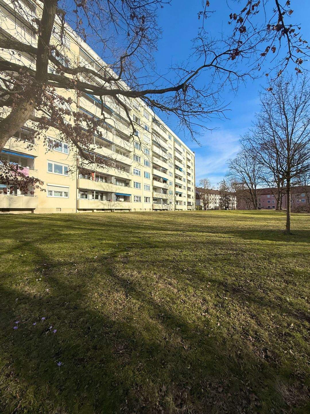 Moderne, helle 3 Zimmer Wohnung mit großem Balkon – Nürnberg – Vorschaubild 9